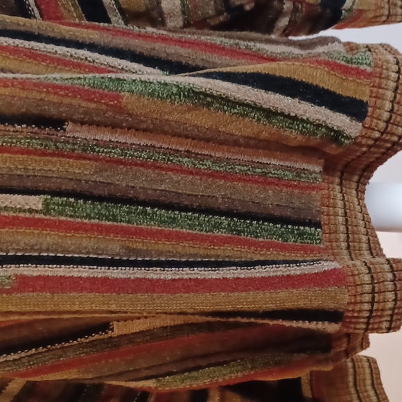 Protégé Collection Long Sleeve Sweater - Multi Earth Tone Colors. Size XL - Picture 4 of 6